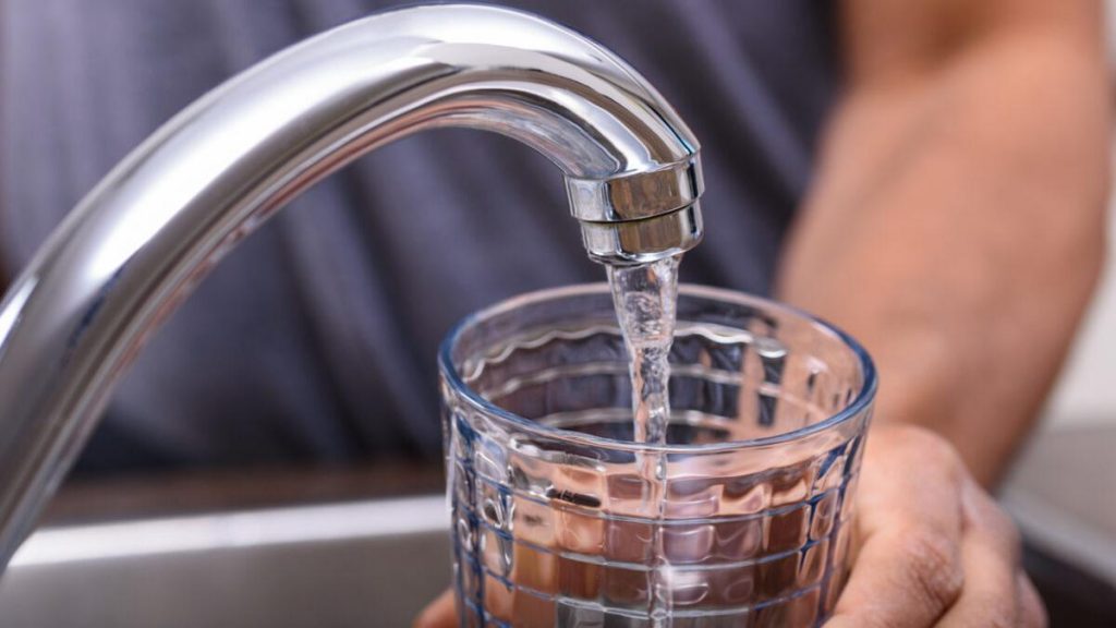 El agua de grifo de 39 localidades burgalesas no es apta para el consumo según un estudio de la UBU