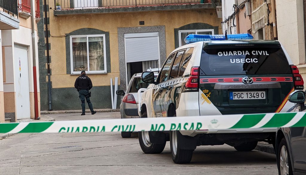 La Guardia Civil irrumpe en varias viviendas de Ciudad Rodrigo (Salamanca) en una operación contra el tráfico de drogas
