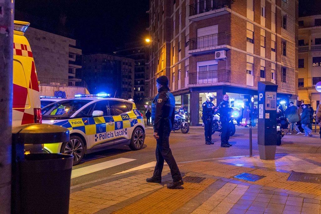 Fallece una niña de siete años tras precipitarse desde un piso en el centro de Salamanca