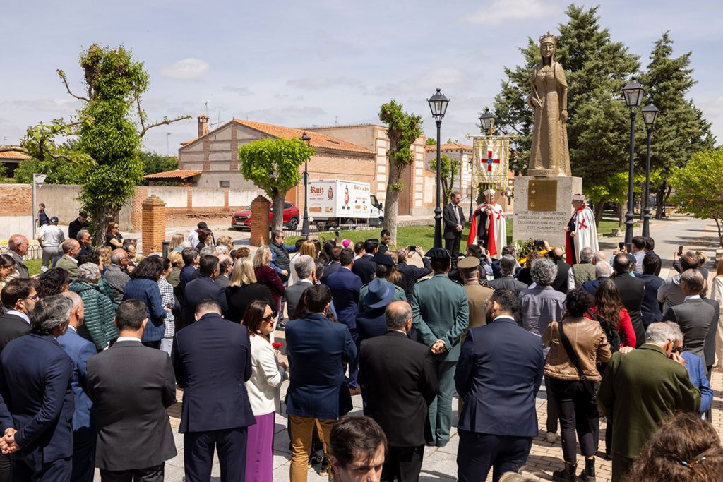 Madrigal de las Altas Torres (Ávila) celebra el 575 aniversario del nacimiento de Isabel I de Castilla con un ojo hacia su beatificación