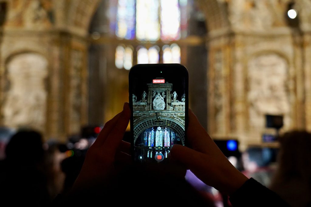 La restauración del trascoro de la Catedral de León saca a la luz sus policromías renacentistas y barrocas