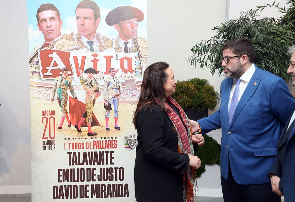El alcalde invita a disfrutar de Ávila con la excusa de la corrida de toros del 20 de junio