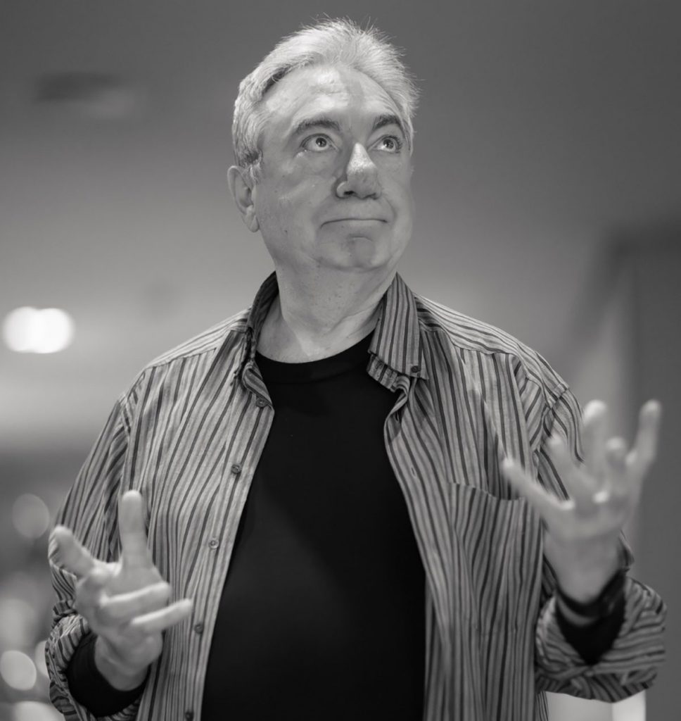 El zamorano Paulino Gil, primer mago de Castilla y León nombrado académico por la Real Academia de Artes Escénicas de España