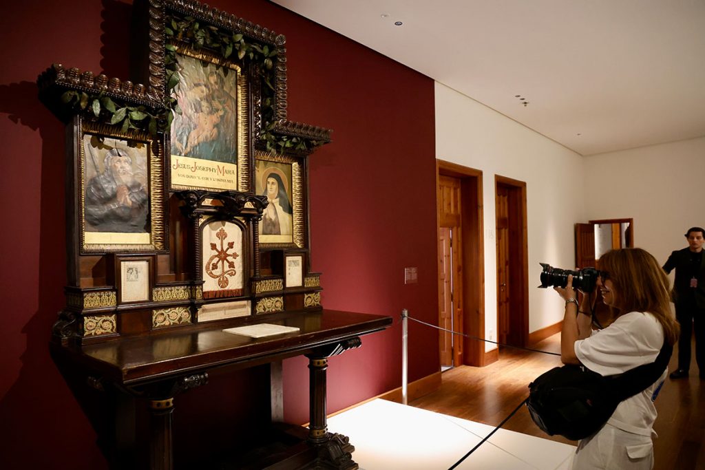 El Museo Casa Botines de León programa una visita guiada a la exposición ‘Gaudí y la Ciudad Moderna’ con uno de sus comisarios