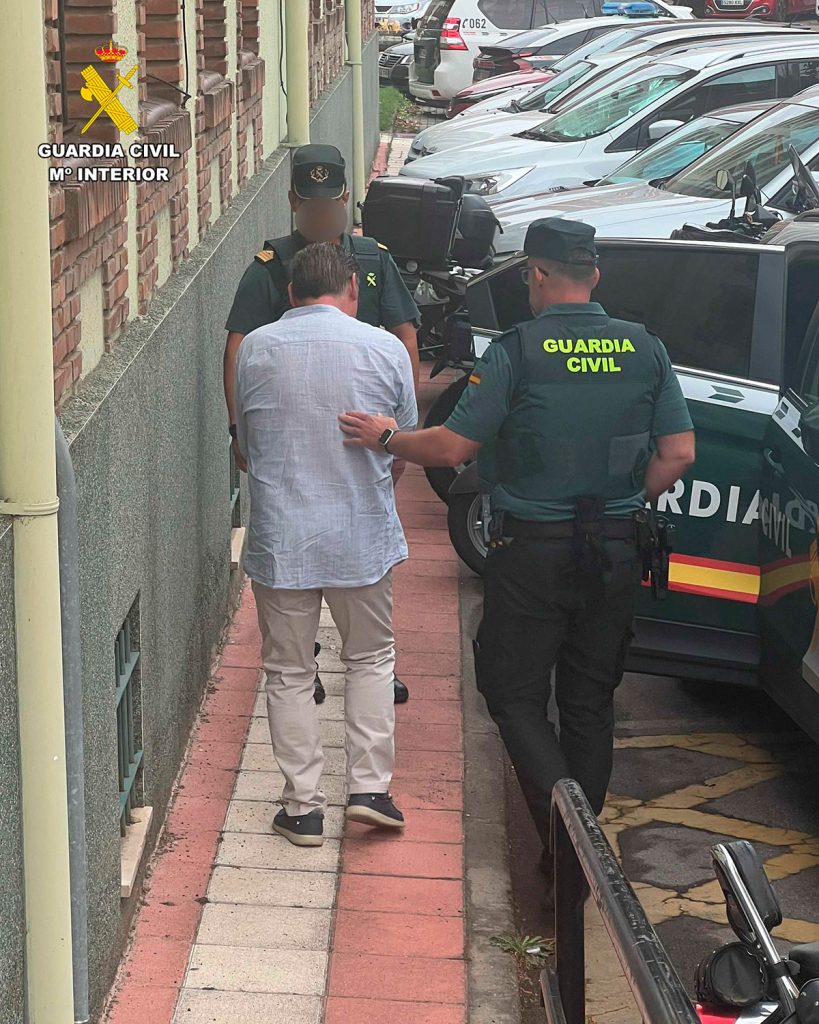 Detenido un hombre de 62 años por amenazar de muerte con un arma blanca al propietario de un establecimiento en Cistierna (León)