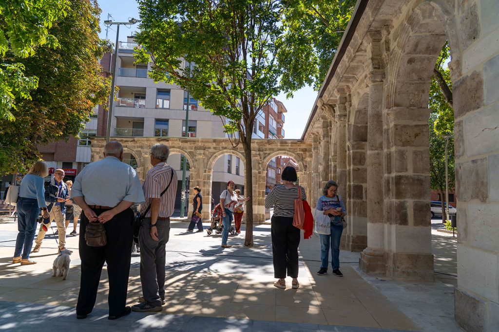 La arquería del antiguo convento de la Merced regresa a la plaza de San Juan