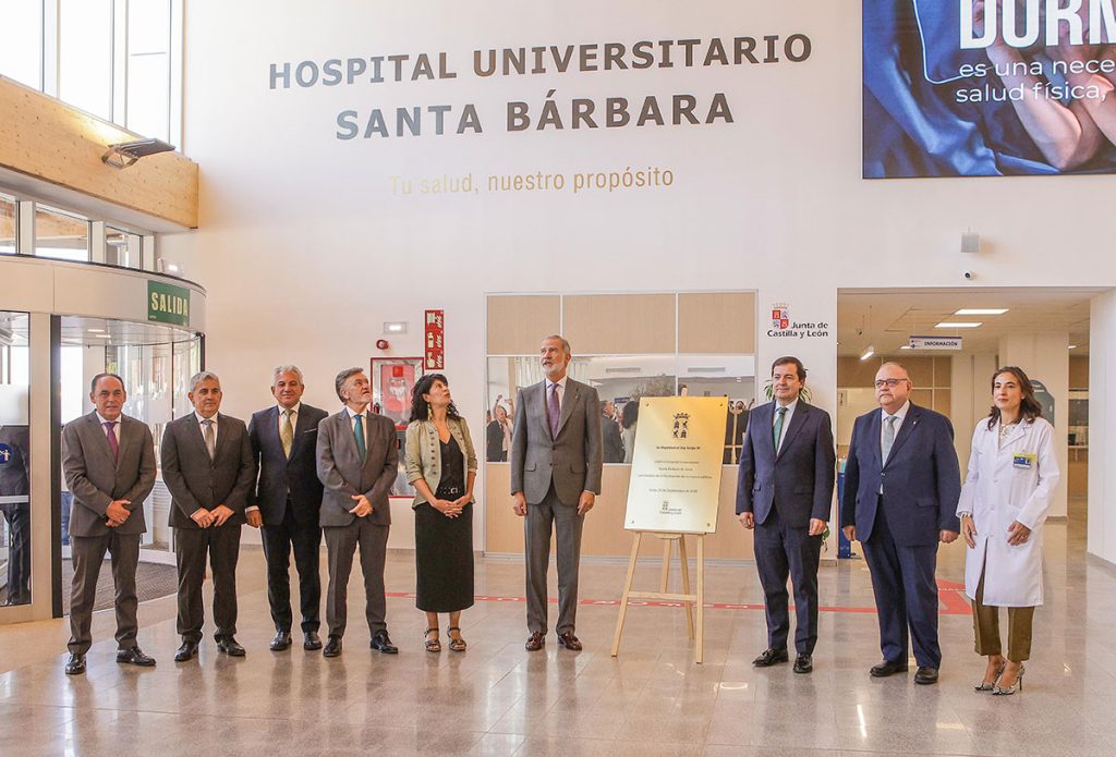 Felipe VI ensalza la labor del hispanismo que «nos lleva a conocernos mejor»