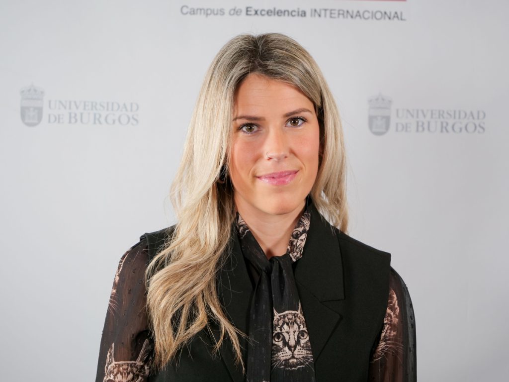 La doctoranda en Ciencias de la Salud de la UBU Elena García, finalista nacional en los IV Premios Nacionales de Enfermería