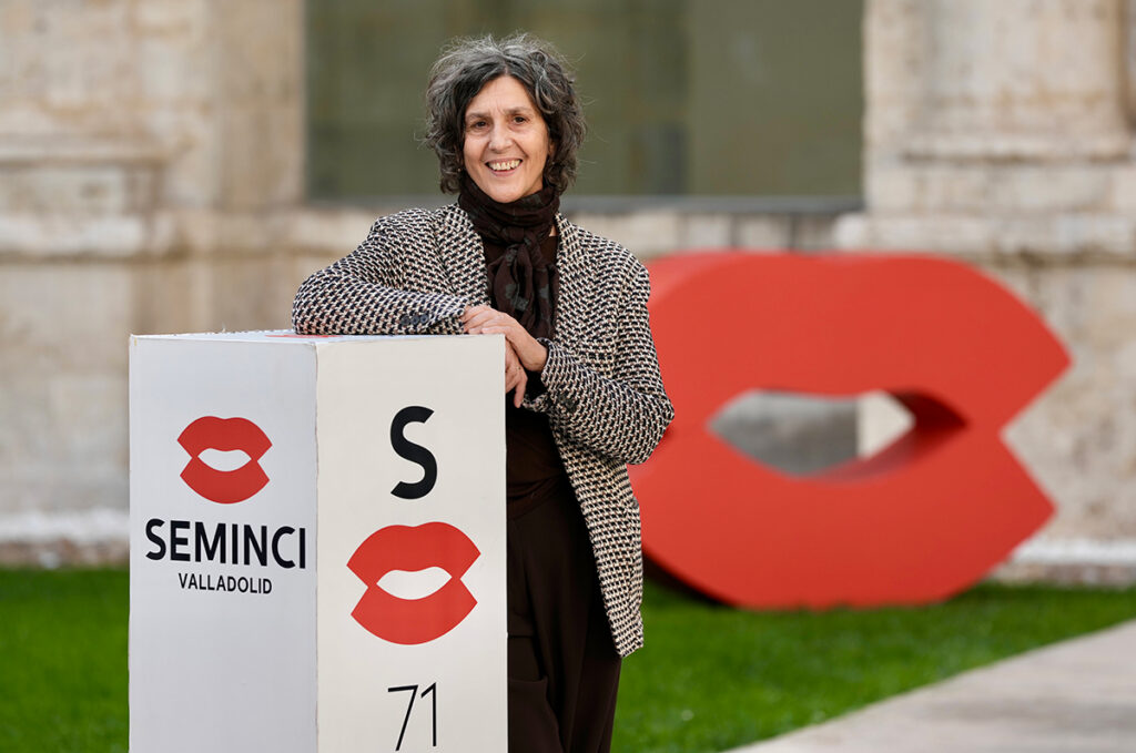 Elvira Mínguez: «Esto no se hace solo», al recibir la Espiga de Honor de la 71 Seminci